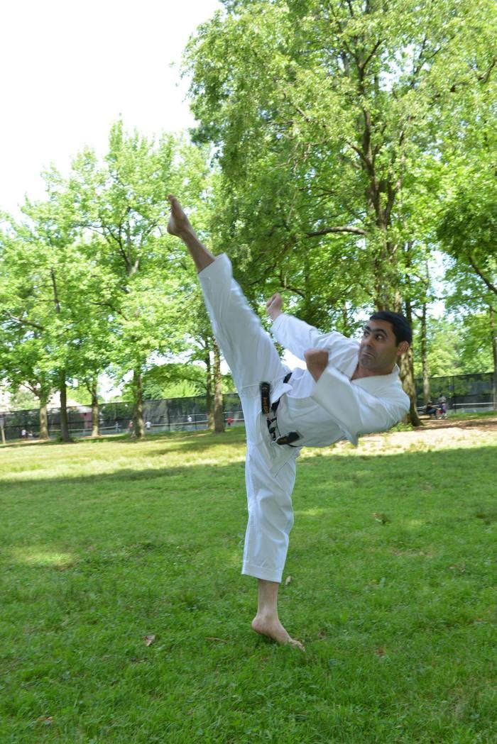 <center>OUR WORKOUTS BLEND TRADITION AND INNOVATION FOR A UNIQUE EXPERIENCE!<center>